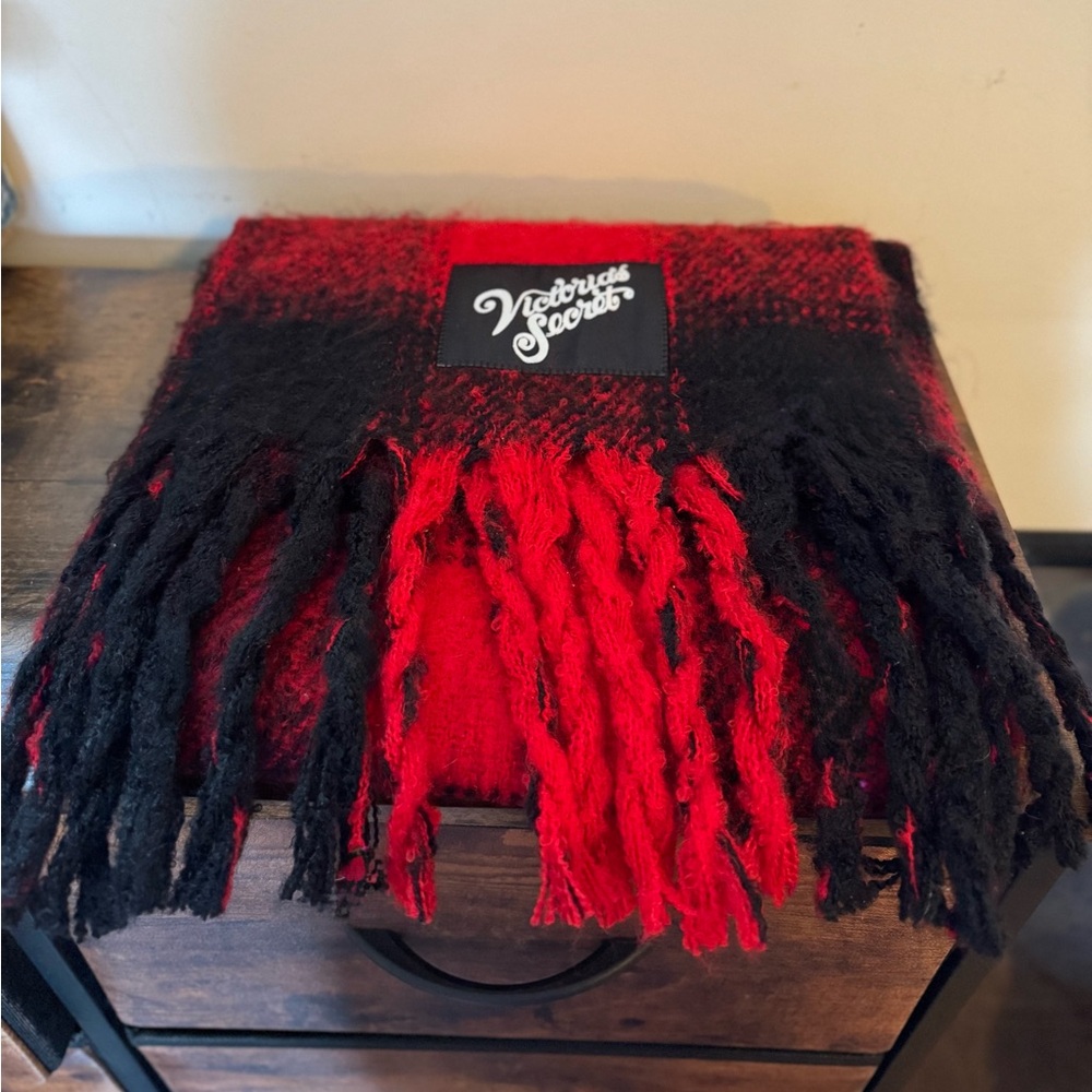 Victoria’s Secret Plaid Scarf